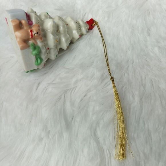 Lenox White and Gold Christmas Tree Teddy Bear & Presents Ornament - Picture 7 of 8
